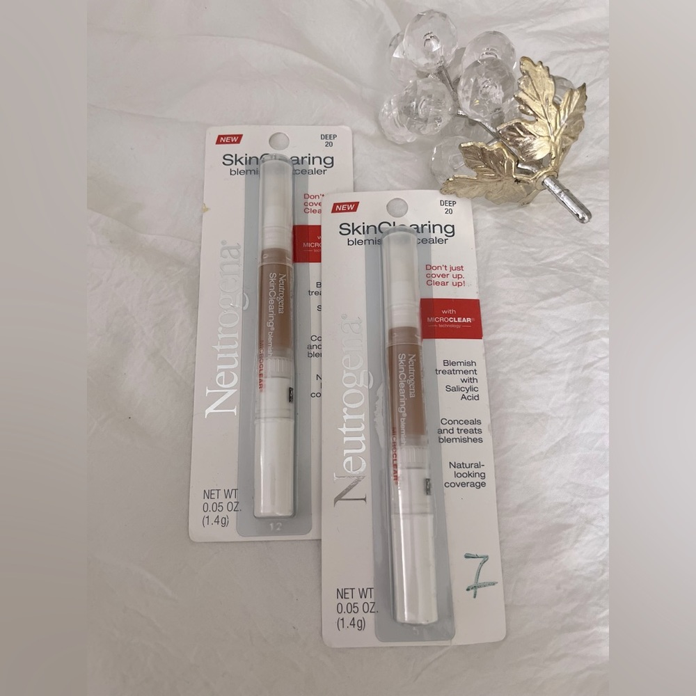 Neutrogena SkinClearing Blemish Concealer